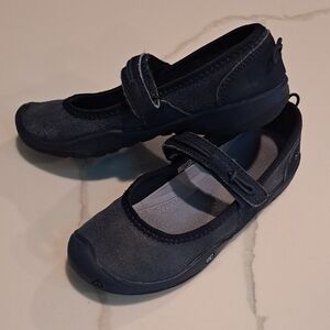 Keen Black Canvas Mary Jane Strap Shoes